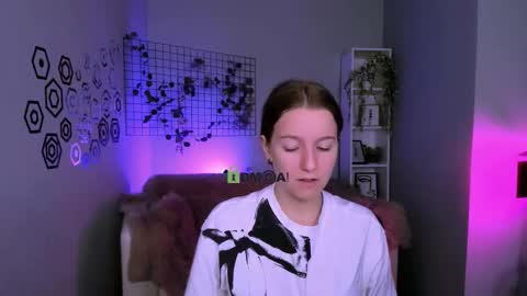 Snapshot of benny_duglas chatting on October 15, 12:17 pm Benny online show from October 15, 12:17 pm