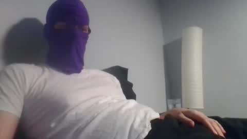 bennybueno online show from May 17, 4:32 am