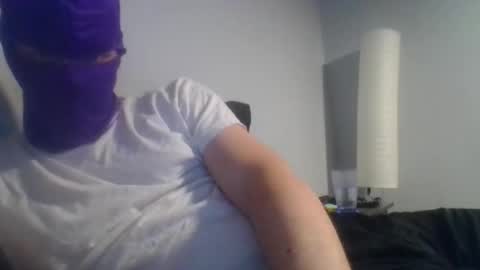 bennybueno online show from May 25, 3:45 am