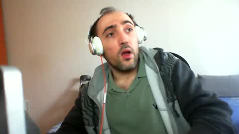 bentish online show from February 6, 10:36 am