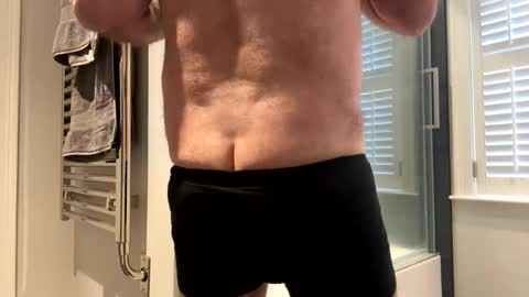 benz10001 online show from April 4, 12:56 pm