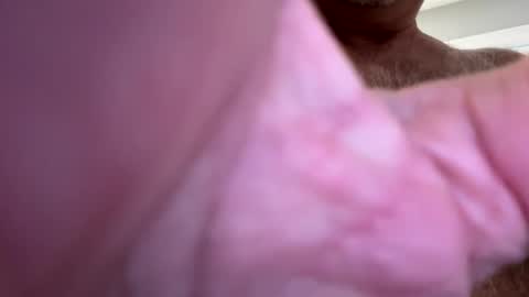 Snapshot of benz10001 chatting on February 19, 12:22 pm benz10001 online show from February 19, 12:22 pm