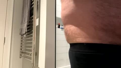 Snapshot of benz10001 chatting on October 17, 6:28 am benz10001 online show from October 17, 6:28 am