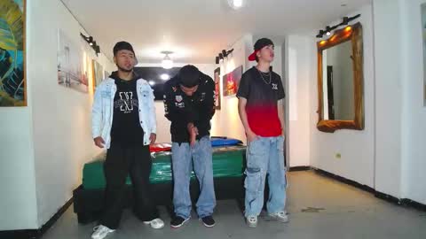 benz boys online show from November 15, 12:07 pm