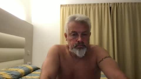 Martin online show from April 16, 9:04 pm