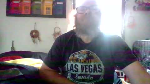 bergeeric1970 online show from July 13, 6:33 pm