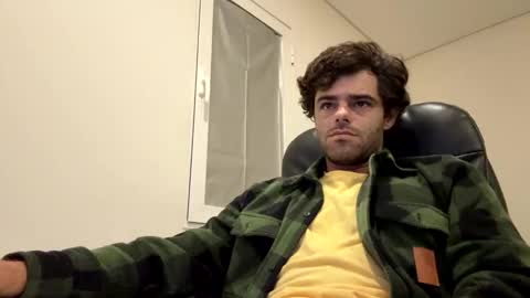 Snapshot of berltex chatting on October 28, 6:36 am Berltex online show from October 28, 6:36 am