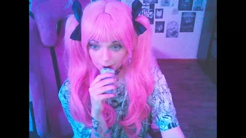 BerrieKitten online show from April 16, 9:39 pm