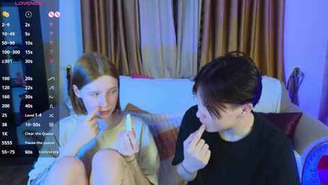 Snapshot of berry_assortment chatting on September 22, 7:40 pm Your sweet Tara and Eva online show from September 22, 7:40 pm