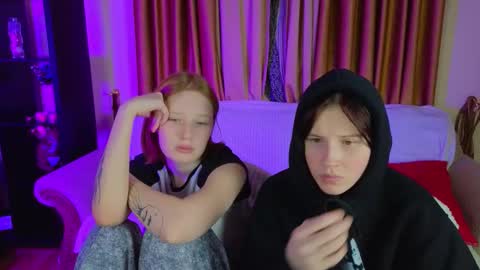 Snapshot of berry_assortment chatting on October 4, 7:11 pm Your sweet Tara and Eva online show from October 4, 7:11 pm