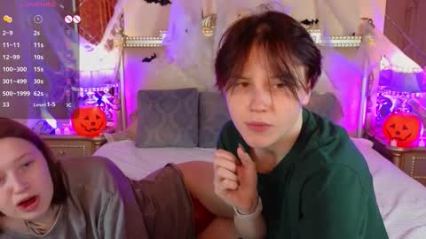 Snapshot of berry_assortment chatting on October 19, 11:37 am Your sweet Tara and Eva online show from October 19, 11:37 am