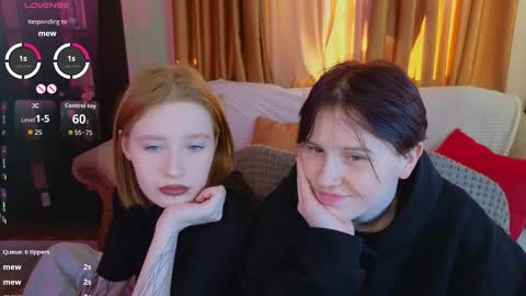 Snapshot of berry_assortment chatting on October 12, 11:14 am Your sweet Tara and Eva online show from October 12, 11:14 am