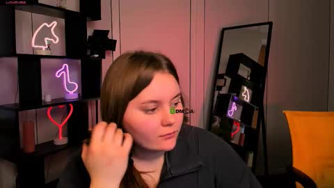 berry vibe online show from November 17, 12:19 pm