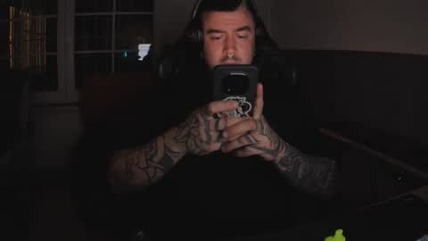 berto3389 online show from April 6, 12:30 am