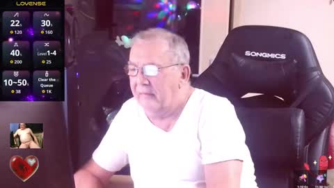 jean online show from September 14, 6:09 pm