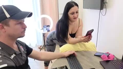 best_ass2000 online show from March 22, 11:14 am