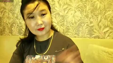 Bet Lu online show from August 3, 9:00 am