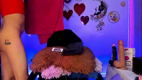 aleja   independent model online show from February 24, 9:32 am