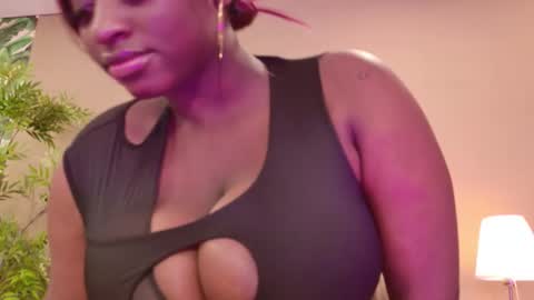 BETSY online show from November 27, 9:44 pm