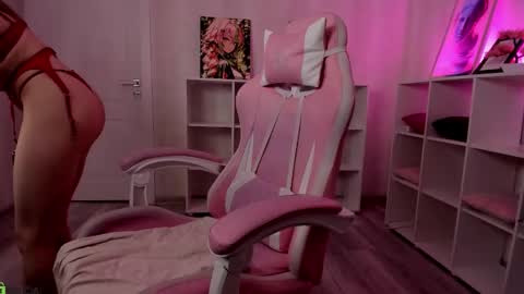 Brianna online show from February 6, 1:53 am