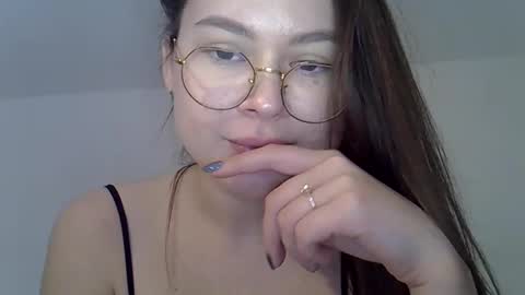 betty_poole online show from December 20, 2:05 pm