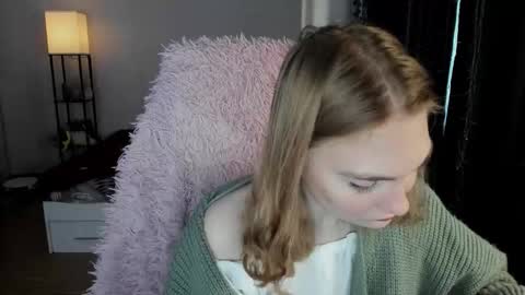 Dory make me happier online show from November 30, 3:35 am