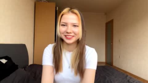 Bella online show from February 25, 7:23 am