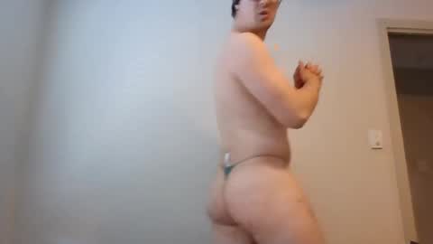 bi_showoffguy_02 online show from October 7, 9:16 am