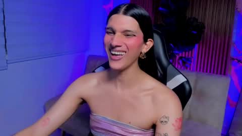 bianca_baldwin01 online show from June 13, 11:37 pm