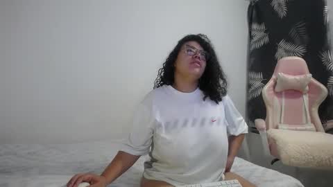 Bianca Tuesday to Sunday from 2am to 6am UTC-5 online show from November 4, 9:32 am