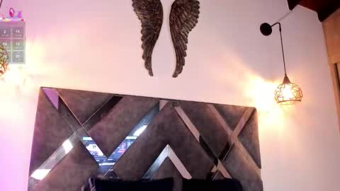 Snapshot of bianca_zaens1 chatting on October 3, 12:35 pm B I A N C A online show from October 3, 12:35 pm