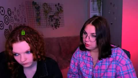 bibi_fire online show from March 25, 2:24 pm