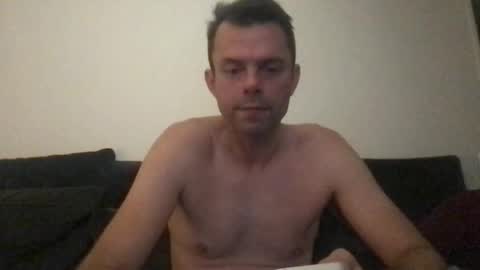 bidude82 online show from December 15, 6:18 am