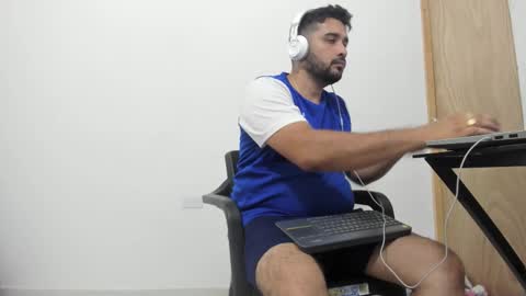 Tommy online show from December 23, 3:34 am