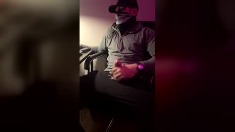 big_daddy_500088 online show from April 12, 2:15 am