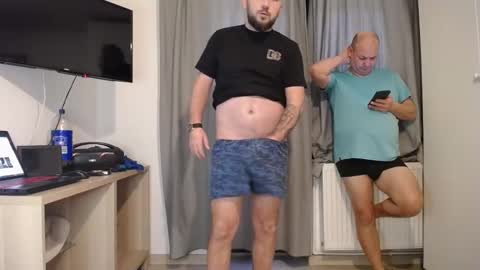 bigballs2403 online show from December 9, 2:49 pm
