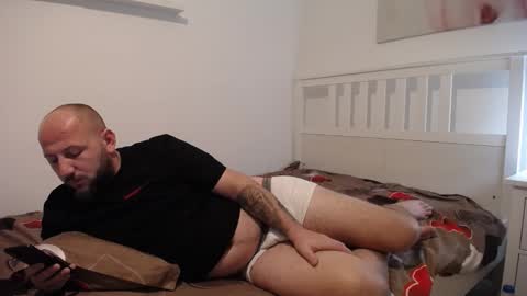 bigballs2403 online show from December 11, 8:28 pm