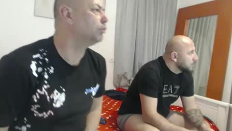 bigballs2403 online show from January 8, 5:48 pm