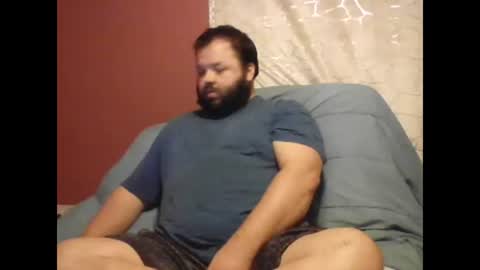 Snapshot of bigbear3287 chatting on October 17, 6:17 am Liam online show from October 17, 6:17 am