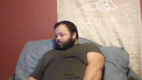 Snapshot of bigbear3287 chatting on October 12, 9:13 am Liam online show from October 12, 9:13 am