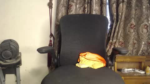 Lucy online show from December 3, 12:28 pm