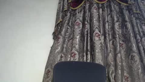 Lucy online show from November 20, 10:25 am