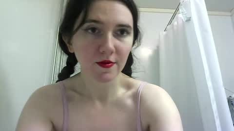 Isabella online show from October 22, 7:11 am