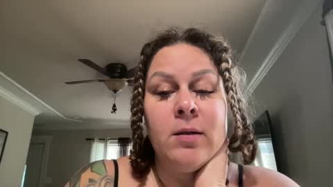 Snapshot of bigbreastsabrina chatting on September 18, 7:29 pm BIG BREAST SABRINA online show from September 18, 7:29 pm