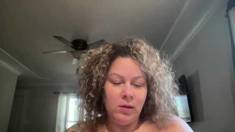 Snapshot of bigbreastsabrina chatting on September 28, 2:37 pm BIG BREAST SABRINA online show from September 28, 2:37 pm
