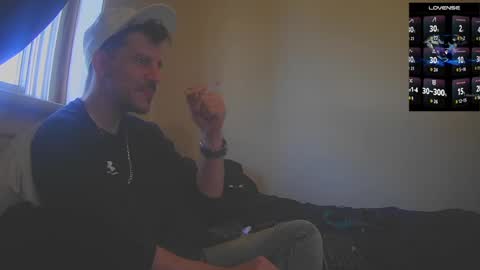 Jon - Im Straight online show from November 11, 8:33 pm