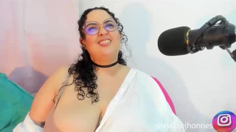 Cloe   online show from September 12, 6:04 am