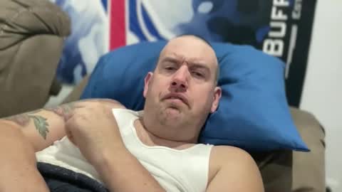 bigcocksuckingslut online show from February 11, 2:15 am