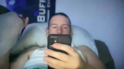 Snapshot of bigcocksuckingslut chatting on March 1, 1:53 am bigcocksuckingslut online show from March 1, 1:53 am