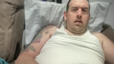 Snapshot of bigcocksuckingslut chatting on March 9, 1:56 am bigcocksuckingslut online show from March 9, 1:56 am